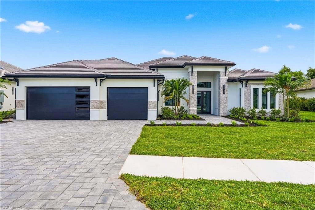 14318 Charthouse CIR, Naples, FL 34114