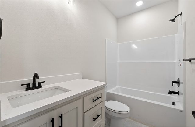 13 Taransay Drive, Bella Vista, AR 72715