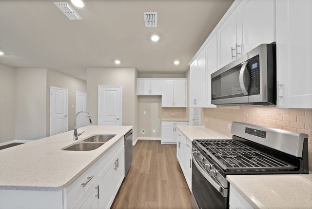 505 Cottagewood Drive, Princeton, TX 75071