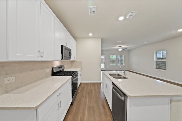 505 Cottagewood Drive, Princeton, TX 75071