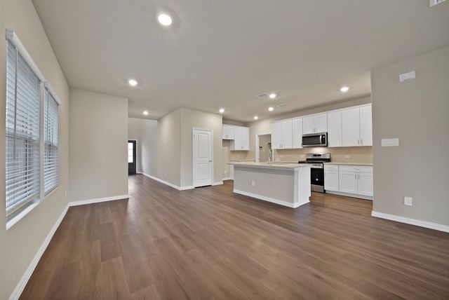 505 Cottagewood Drive, Princeton, TX 75071