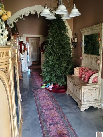 308 W Bellville, Marion, KY 42064
