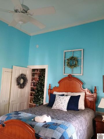 308 W Bellville, Marion, KY 42064