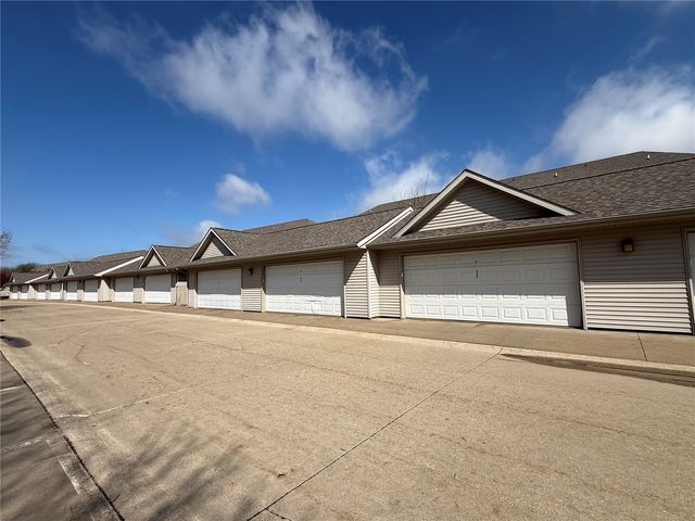 4453 Berkeley Lane, Iowa City, IA 52245