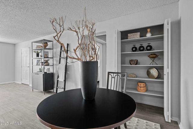 1320 N MCQUEEN Road E1, Chandler, AZ 85225