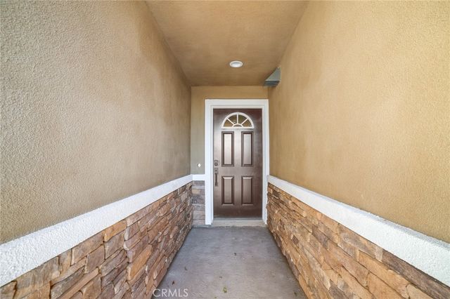 900 W Hert Street, Colton, CA 92324