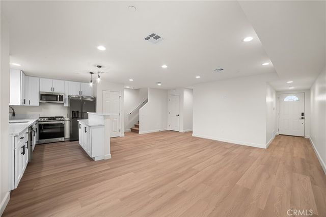 900 W Hert Street, Colton, CA 92324