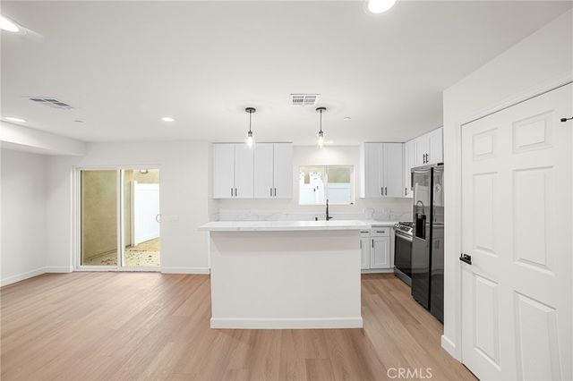 900 W Hert Street, Colton, CA 92324