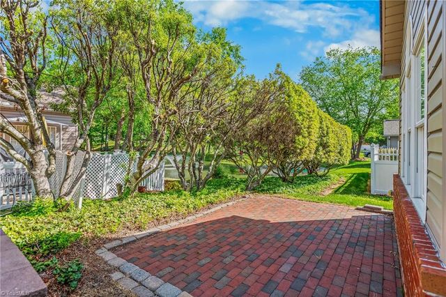 4408 Orchard Knob Lane, High Point, NC 27265