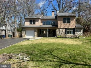 1215 CHURCH RD, Oreland, PA 19075