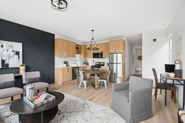 1108 S Western Avenue 3, Chicago, IL 60612