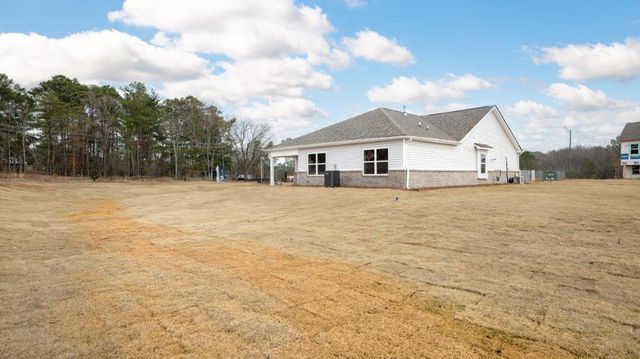 180 Hawks Drive, Rossville, GA 30741