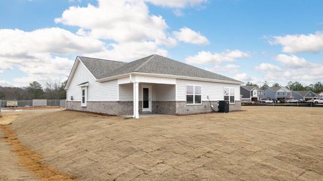 180 Hawks Drive, Rossville, GA 30741
