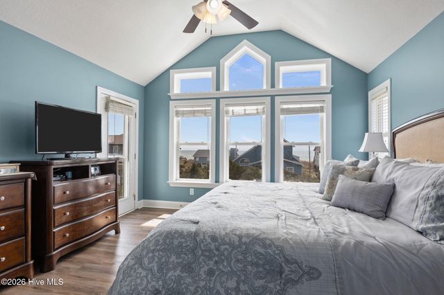 2009 Emerald Drive, Emerald Isle, NC 28594