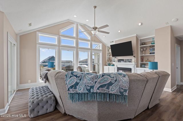 2009 Emerald Drive, Emerald Isle, NC 28594