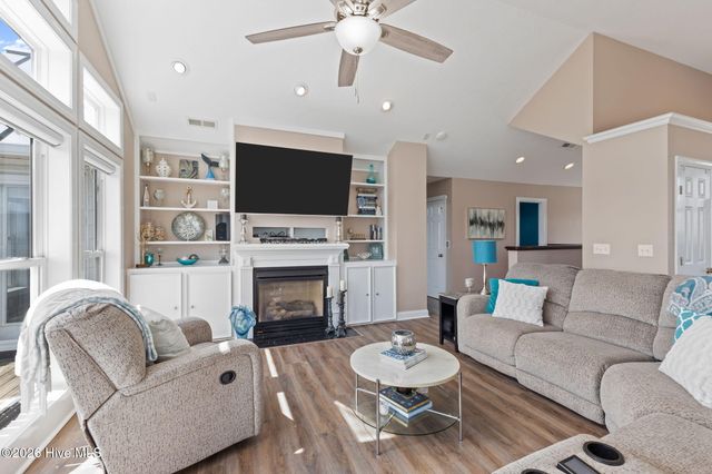 2009 Emerald Drive, Emerald Isle, NC 28594