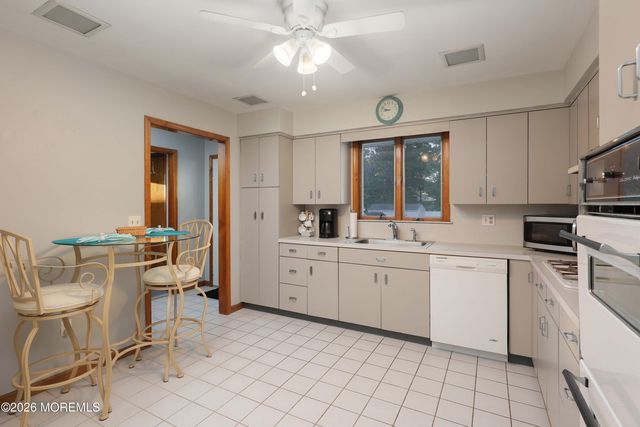 443 E Arverne Avenue, Ocean Gate, NJ 08740