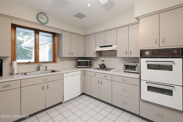 443 E Arverne Avenue, Ocean Gate, NJ 08740