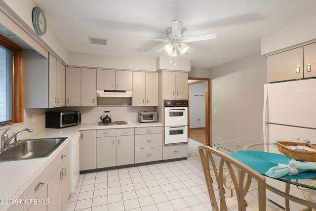 443 E Arverne Avenue, Ocean Gate, NJ 08740