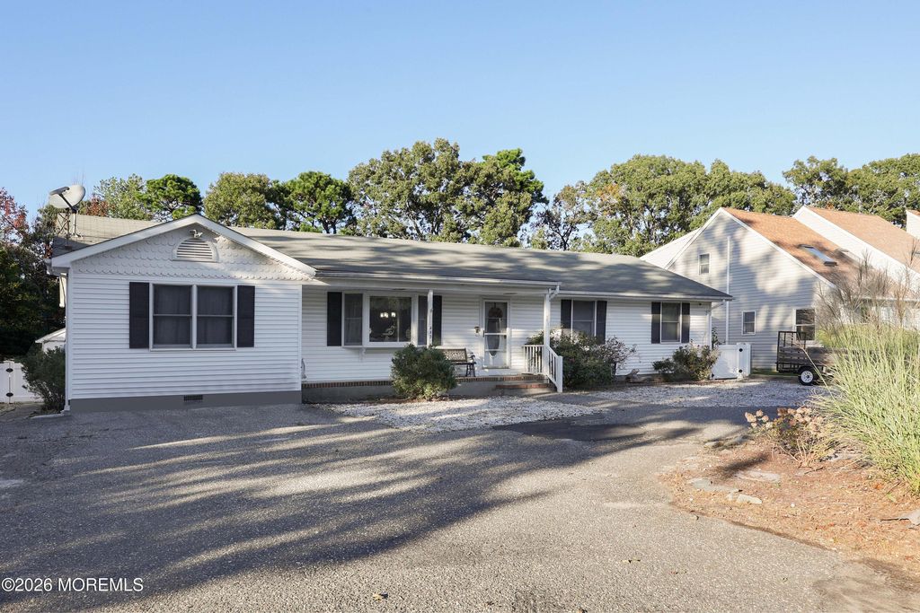443 E Arverne Avenue, Ocean Gate, NJ 08740