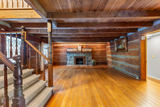 557 Forest Retreat Rd, Hendersonville, TN 37075