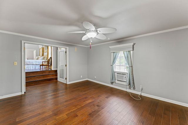 557 Forest Retreat Rd, Hendersonville, TN 37075