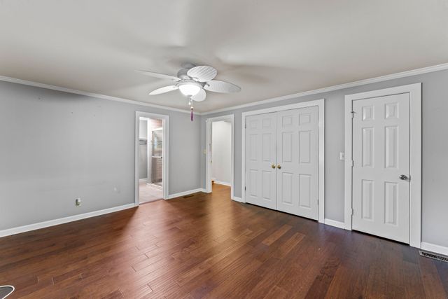 557 Forest Retreat Rd, Hendersonville, TN 37075