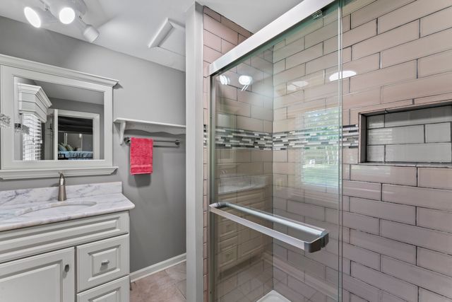 557 Forest Retreat Rd, Hendersonville, TN 37075