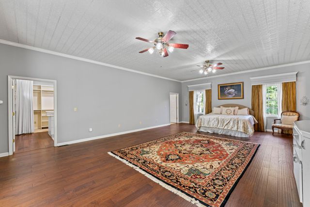 557 Forest Retreat Rd, Hendersonville, TN 37075