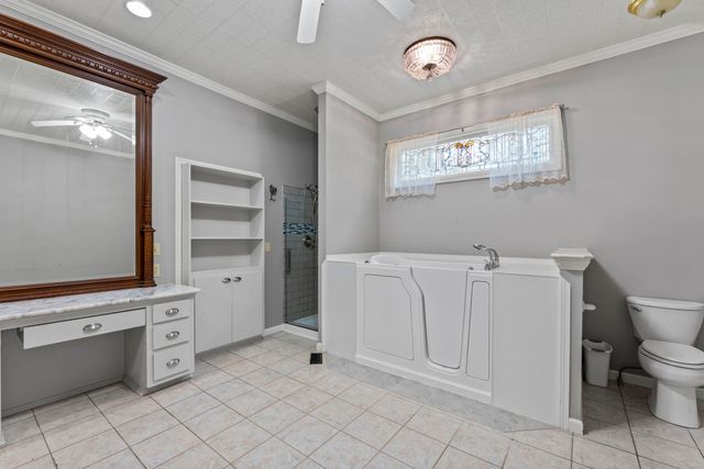 557 Forest Retreat Rd, Hendersonville, TN 37075