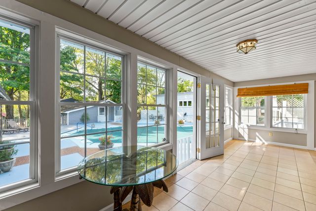 557 Forest Retreat Rd, Hendersonville, TN 37075