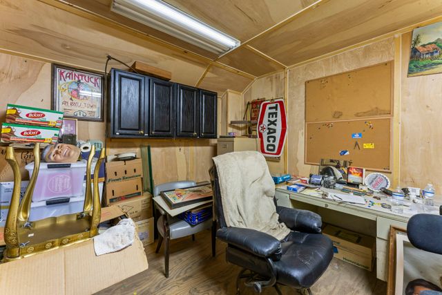 557 Forest Retreat Rd, Hendersonville, TN 37075