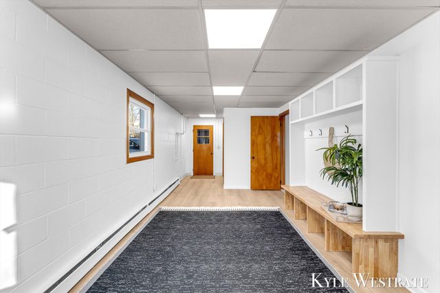 918 S Broas Street, Belding, MI 48809