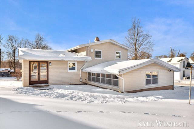 918 S Broas Street, Belding, MI 48809
