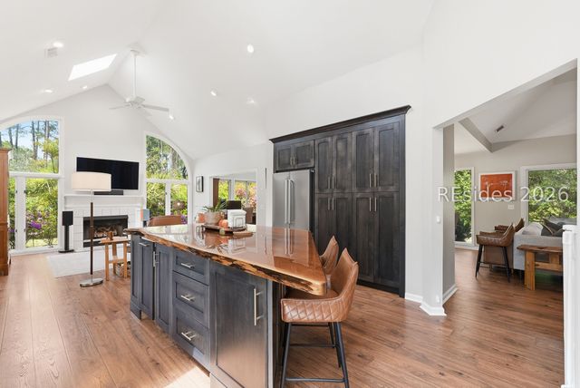 7 Foxhunt Dr, Hilton Head Island, SC 29926