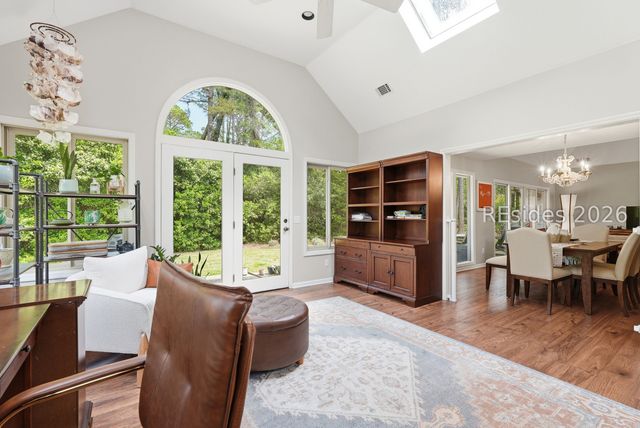 7 Foxhunt Dr, Hilton Head Island, SC 29926