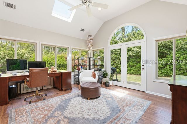 7 Foxhunt Dr, Hilton Head Island, SC 29926