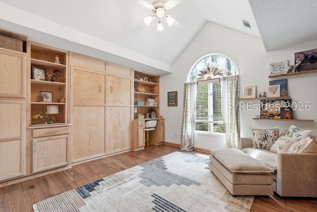 7 Foxhunt Dr, Hilton Head Island, SC 29926