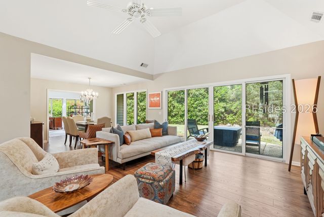 7 Foxhunt Dr, Hilton Head Island, SC 29926