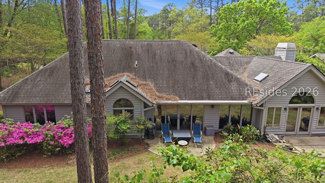 7 Foxhunt Dr, Hilton Head Island, SC 29926