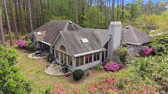 7 Foxhunt Dr, Hilton Head Island, SC 29926