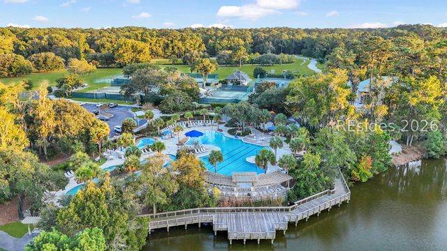 7 Foxhunt Dr, Hilton Head Island, SC 29926