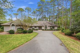 7 Foxhunt Dr, Hilton Head Island, SC 29926