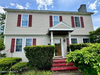302 PENNSYLVANIA Avenue, Johnstown, NY 12095
