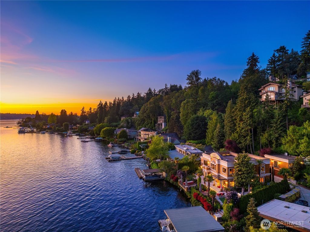 3639 W Mercer Way, Mercer Island, WA 98040