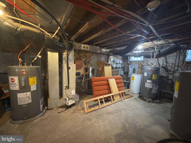 1242 N 18TH ST, Philadelphia, PA 19121