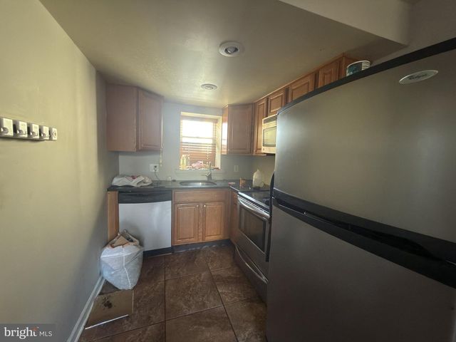 1242 N 18TH ST, Philadelphia, PA 19121