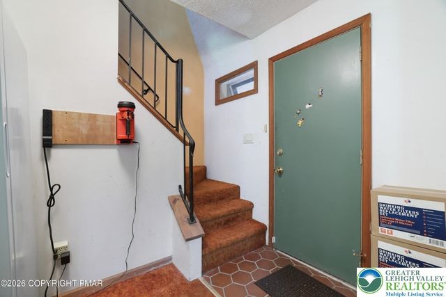 27 Longfellow Circle, Penn Forest Twp, PA 18210