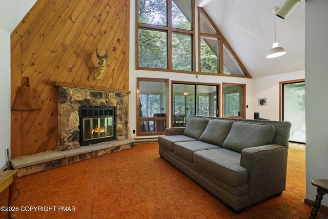 27 Longfellow Circle, Penn Forest Twp, PA 18210