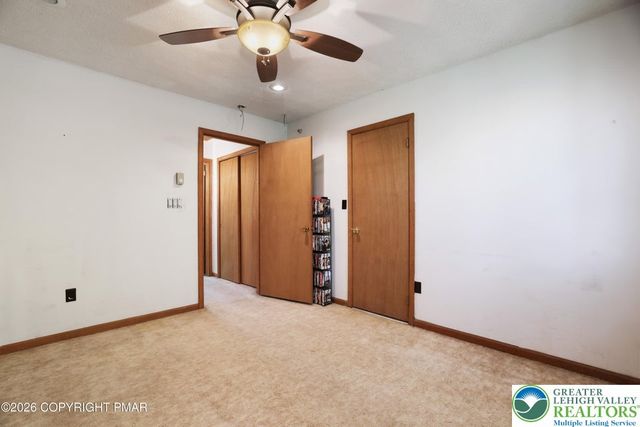 27 Longfellow Circle, Penn Forest Twp, PA 18210